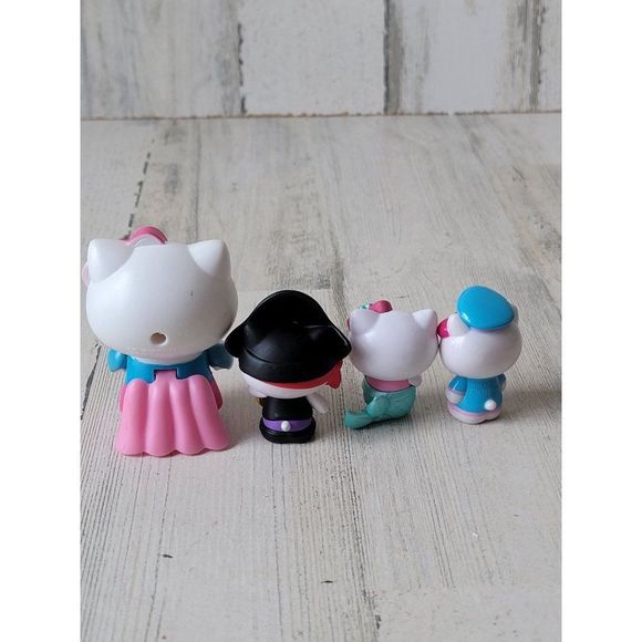 Hello Kitty variety Fantasy Pack Pirates superhero mermaid flight attendant toy - Picture 6 of 9